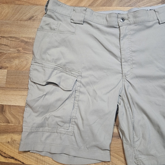 Duluth Trading Flex Dry On The Fly Cargo Shorts 44 Relaxed Fit 11" Inseam - Picture 3 of 8